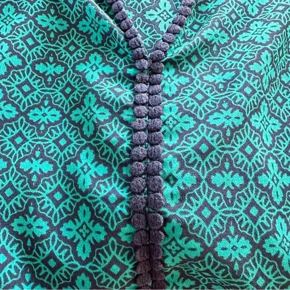 Banana Republic Sleeveless Blouse - Picture 3 of 3